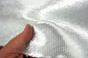 Glasfiberväv 1200g biaxial i hand