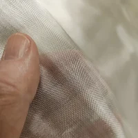 Glasfiberväv 50g Plain i hand